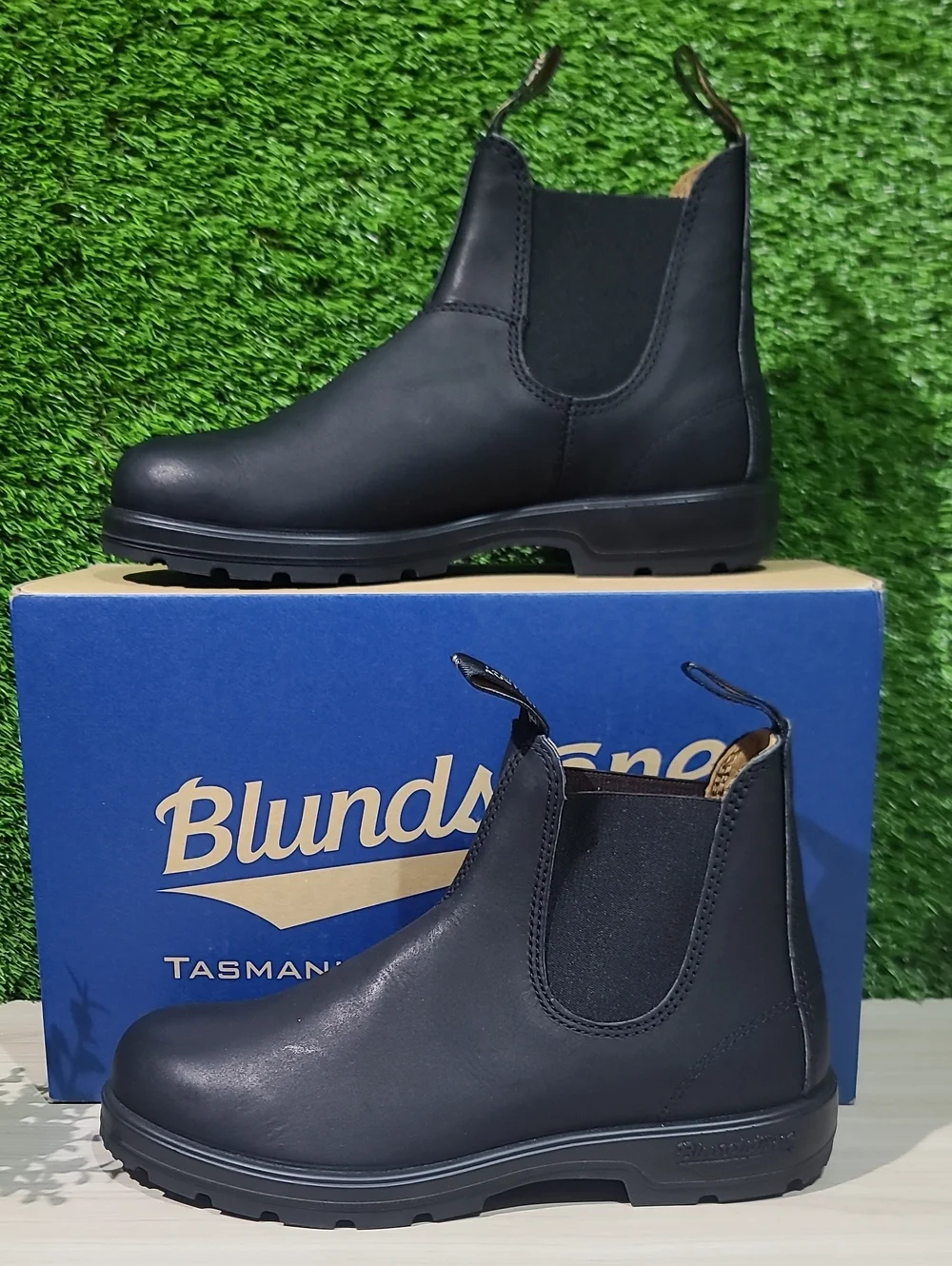 Blundstone Classics 558 Unisex Chelsea Boots AU 7.5 / US Men's 8.5 NEW
